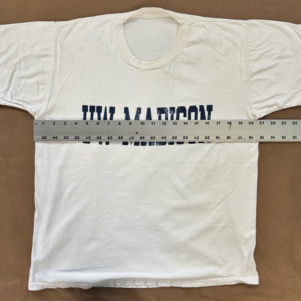 University of Wisconsin Madison short sleeve T-shirt, nicely worn in - Picture 4 of 7